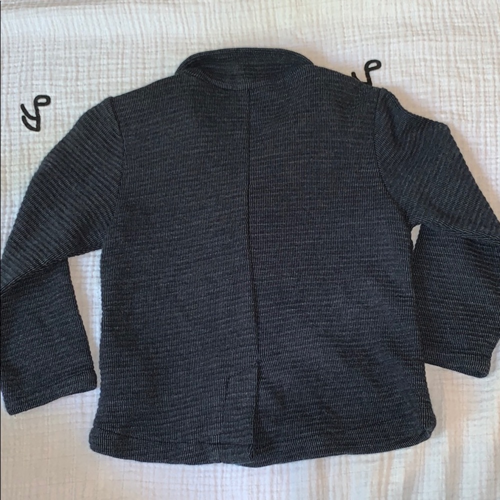 Blazer - Picture 3 of 3